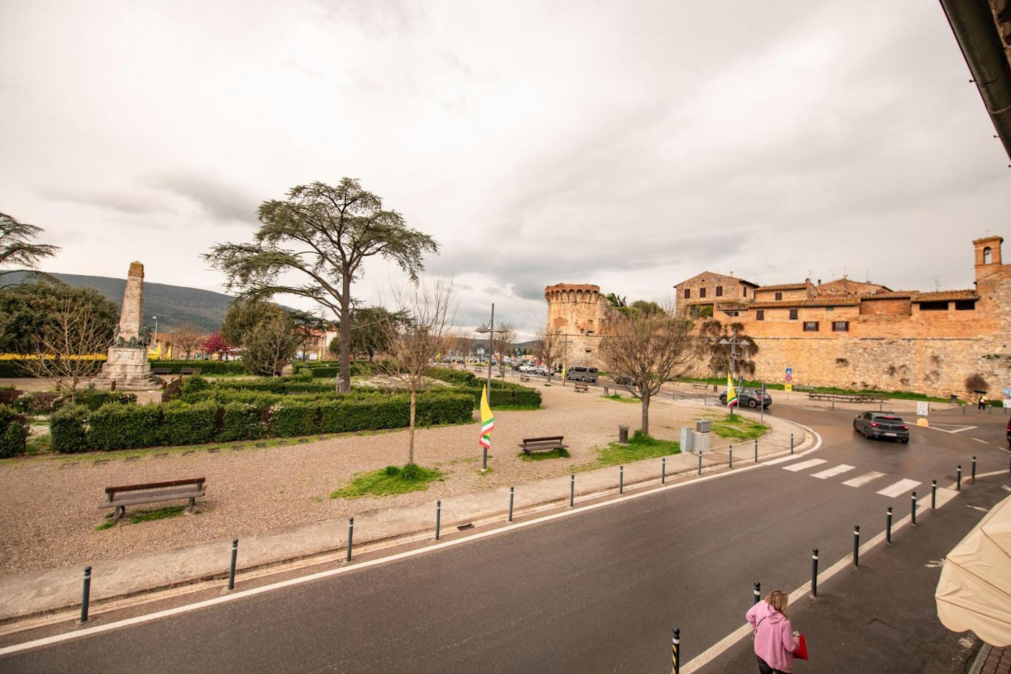 Bellavista Free Parking City Center San Gimignano Exterior foto